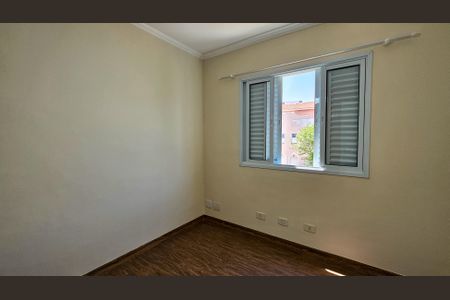 Casa à venda com 205m², 3 quartos e 2 vagas Casa à venda com 205m², 3 quartos e 2 vagasQuarto