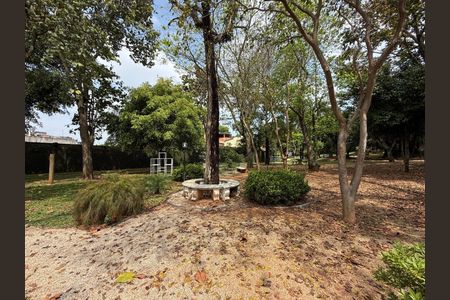 Casa à venda com 205m², 3 quartos e 2 vagas