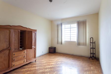 Casa à venda com 280m², 4 quartos e 2 vagas Casa à venda com 280m², 4 quartos e 2 vagasQuarto 3