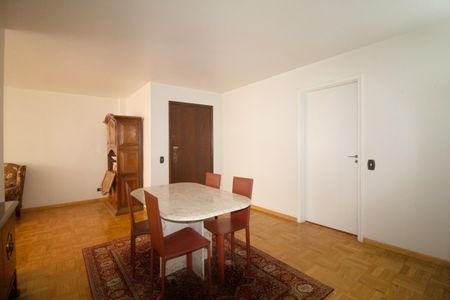 Apartamento para alugar com 90m², 2 quartos e 1 vaga Apartamento para alugar com 90m², 2 quartos e 1 vagaSala de Jantar