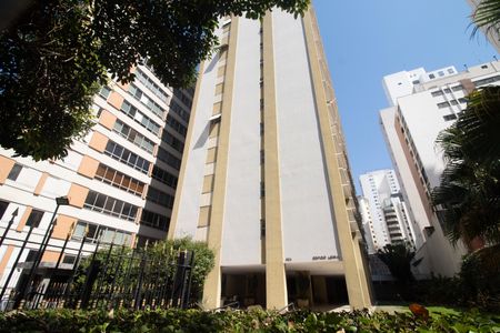 Apartamento para alugar com 90m², 2 quartos e 1 vaga Apartamento para alugar com 90m², 2 quartos e 1 vagaFachada