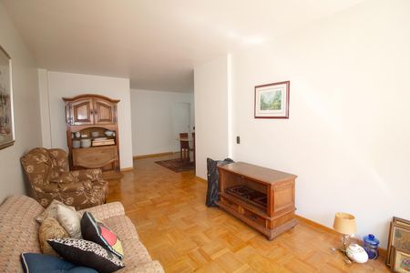 Apartamento para alugar com 90m², 2 quartos e 1 vaga Apartamento para alugar com 90m², 2 quartos e 1 vagaSala