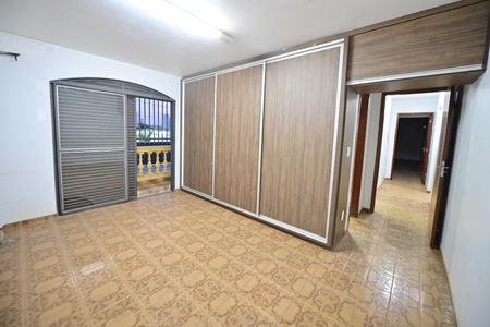 Casa para alugar com 250m², 5 quartos e 6 vagas Casa para alugar com 250m², 5 quartos e 6 vagasSuíte 2