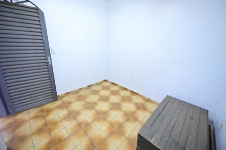 Casa para alugar com 250m², 5 quartos e 6 vagas Casa para alugar com 250m², 5 quartos e 6 vagasQuarto 2