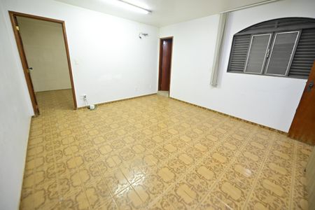 Casa para alugar com 250m², 5 quartos e 6 vagas Casa para alugar com 250m², 5 quartos e 6 vagasSala de Jantar