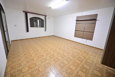 Casa para alugar com 250m², 5 quartos e 6 vagas Casa para alugar com 250m², 5 quartos e 6 vagasSuíte 1
