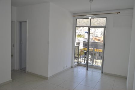 Apartamento para alugar com 57m², 2 quartos e 1 vagaSala