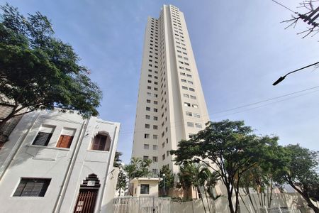 Casa à venda com 39m², 1 quarto e 1 vaga Casa à venda com 39m², 1 quarto e 1 vagaFachada