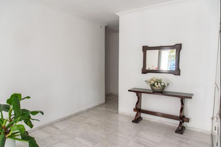 Casa à venda com 39m², 1 quarto e 1 vaga Casa à venda com 39m², 1 quarto e 1 vagaHall social