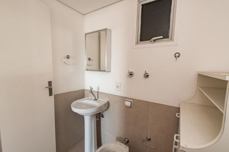 Casa à venda com 39m², 1 quarto e 1 vaga Casa à venda com 39m², 1 quarto e 1 vagaBanheiro