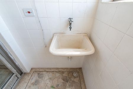 Casa à venda com 39m², 1 quarto e 1 vaga Casa à venda com 39m², 1 quarto e 1 vagaÁrea de serviço