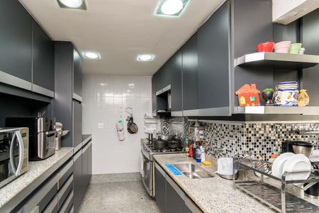 Apartamento à venda com 400m², 5 quartos e 3 vagas Apartamento à venda com 400m², 5 quartos e 3 vagasCozinha