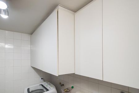 Apartamento à venda com 400m², 5 quartos e 3 vagas Apartamento à venda com 400m², 5 quartos e 3 vagasÁrea de Serviço