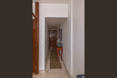 Apartamento à venda com 400m², 5 quartos e 3 vagas Apartamento à venda com 400m², 5 quartos e 3 vagasEntrada