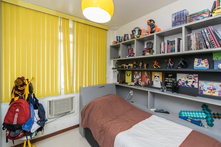 Apartamento à venda com 400m², 5 quartos e 3 vagas Apartamento à venda com 400m², 5 quartos e 3 vagasQuarto 2