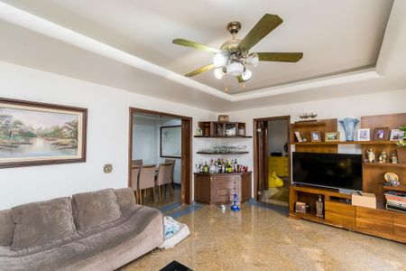 Apartamento à venda com 400m², 5 quartos e 3 vagas Apartamento à venda com 400m², 5 quartos e 3 vagasSala