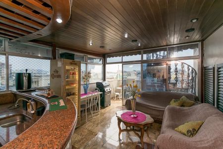 Apartamento à venda com 400m², 5 quartos e 3 vagas Apartamento à venda com 400m², 5 quartos e 3 vagasÁrea Gourmet