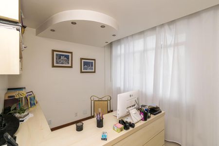 Apartamento à venda com 400m², 5 quartos e 3 vagas Apartamento à venda com 400m², 5 quartos e 3 vagasQuarto 3