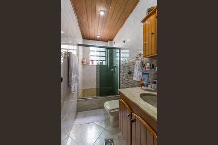 Apartamento à venda com 400m², 5 quartos e 3 vagas Apartamento à venda com 400m², 5 quartos e 3 vagasBanheiro da Suíte 1