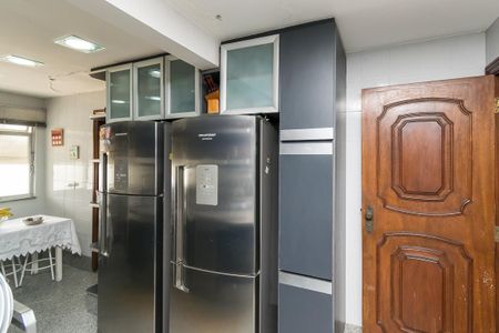 Apartamento à venda com 400m², 5 quartos e 3 vagas Apartamento à venda com 400m², 5 quartos e 3 vagasCozinha