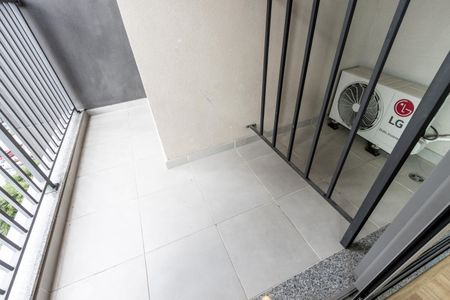 Studio à venda com 27m², 1 quarto e sem vaga Studio à venda com 27m², 1 quarto e sem vagaVaranda