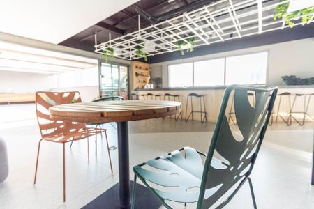 Studio à venda com 27m², 1 quarto e sem vaga Studio à venda com 27m², 1 quarto e sem vagaLounge