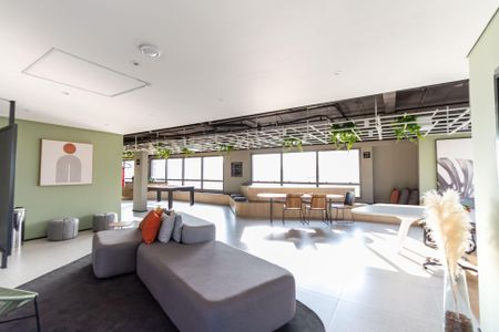 Studio à venda com 27m², 1 quarto e sem vaga Studio à venda com 27m², 1 quarto e sem vagaLounge