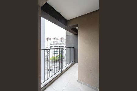 Studio à venda com 27m², 1 quarto e sem vaga Studio à venda com 27m², 1 quarto e sem vagaVaranda