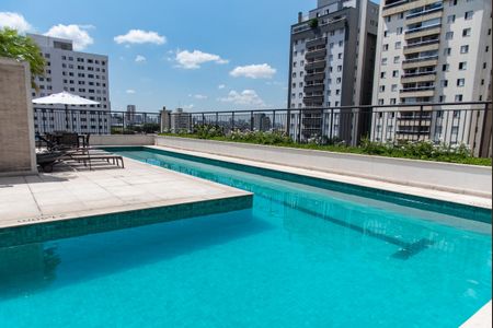 Apartamento à venda com 70m², 2 quartos e 2 vagasÁrea comum - Piscina