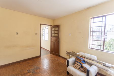 Sala de casa à venda com 7 quartos, 408m² em Santo Antônio, Belo Horizonte