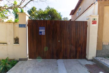 Casa à venda com 73m², 1 quarto e 1 vagaPlaquinha