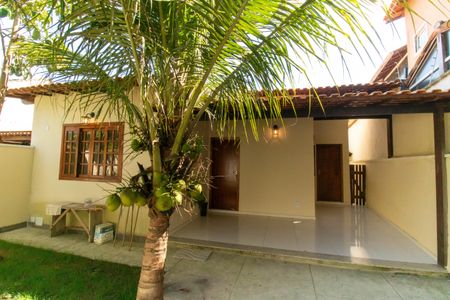 Casa à venda com 73m², 1 quarto e 1 vagaFachada