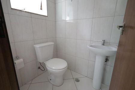 Casa para alugar com 454m², 5 quartos e 6 vagasBanheiro Social