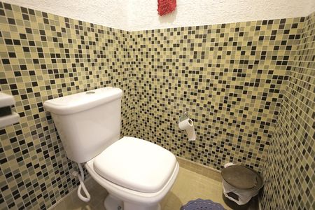 Casa para alugar com 454m², 5 quartos e 6 vagasLavabo