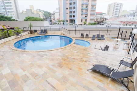 Apartamento à venda com 107m², 3 quartos e 2 vagas Apartamento à venda com 107m², 3 quartos e 2 vagasÁrea comum - Piscina