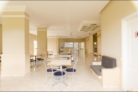 Apartamento à venda com 107m², 3 quartos e 2 vagas Apartamento à venda com 107m², 3 quartos e 2 vagasÁrea comum - Salão de festas