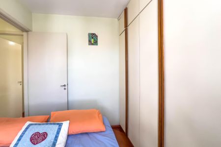 Apartamento à venda com 72m², 3 quartos e 1 vagaQuarto 2