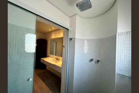 Apartamento à venda com 286m², 3 quartos e 2 vagasBanheiro da Suíte 1