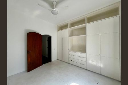 Apartamento à venda com 286m², 3 quartos e 2 vagasQuarto 2