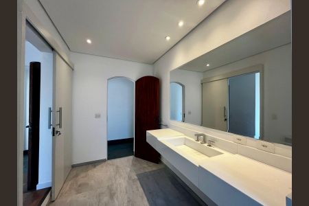 Apartamento à venda com 286m², 3 quartos e 2 vagasBanheiro da Suíte 1