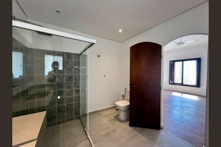 Apartamento à venda com 286m², 3 quartos e 2 vagasBanheiro da Suíte 2