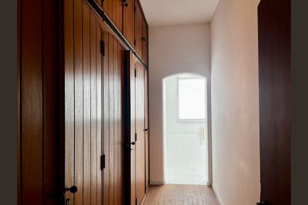 Apartamento à venda com 286m², 3 quartos e 2 vagasCloset da suíte 1