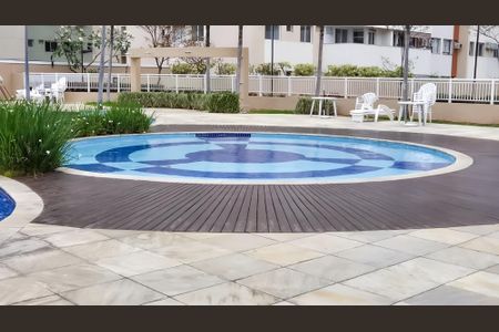 Apartamento à venda com 79m², 3 quartos e sem vagaÁrea comum - Piscina