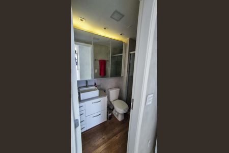 Apartamento à venda com 79m², 3 quartos e sem vagaBanheiro da Suíte