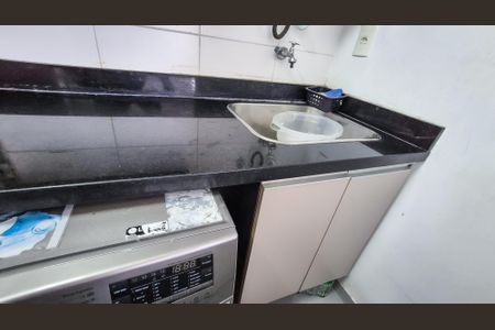 Apartamento à venda com 79m², 3 quartos e sem vagaÁrea de Serviço