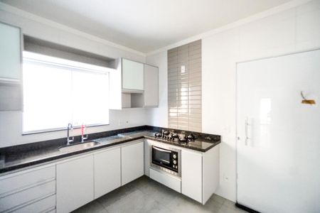 Casa à venda com 98m², 2 quartos e 2 vagasCozinha