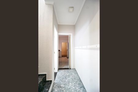 Casa à venda com 98m², 2 quartos e 2 vagasCorredor