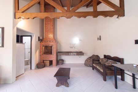 Casa para alugar com 320m², 4 quartos e 4 vagas Casa para alugar com 320m², 4 quartos e 4 vagasVaranda gourmet