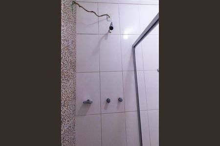 Casa para alugar com 320m², 4 quartos e 4 vagas Casa para alugar com 320m², 4 quartos e 4 vagasBanheiro da Suite 1