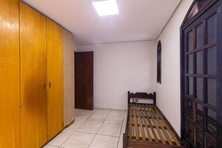 Casa para alugar com 320m², 4 quartos e 4 vagas Casa para alugar com 320m², 4 quartos e 4 vagasQuarto 2 Suite 2